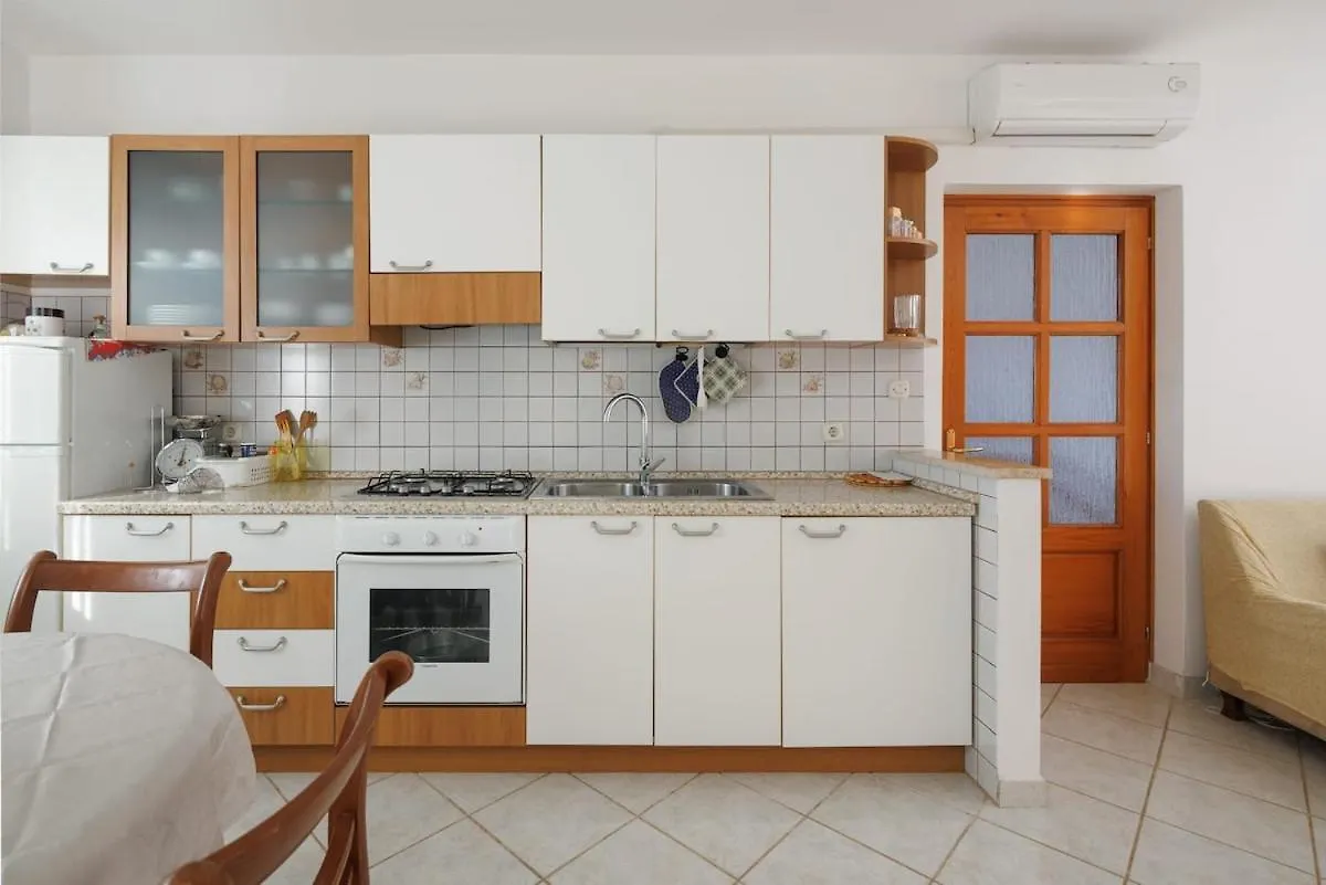 House For 12 People Close To The Sea Pula 0*,